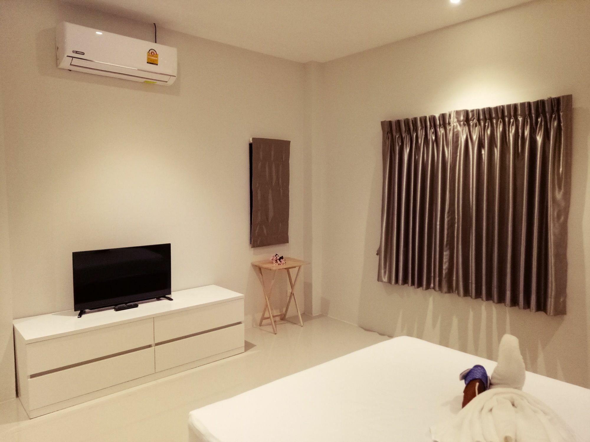 Baan Phunwanna Villa Kata Beach  Buitenkant foto